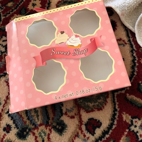 lip cream - Picture 3 of 3